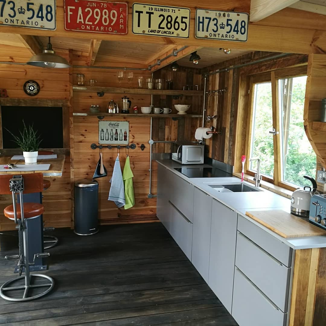 The Little Cabin Company Log cabin UK, log cabin kit, garden cabin, log homes, holiday homes, wooden sheds, garden buildings and cabins. Camping pods, flat pack garden buildings, UK, cabin kits, wooden homes